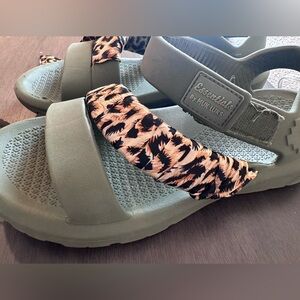 Women’s Muk Luks Olive Green Sport Sandals with Leopard Ribbon Accent